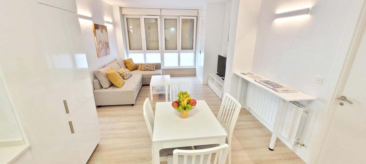 Cozy White Home In Getxo Buitenkant foto